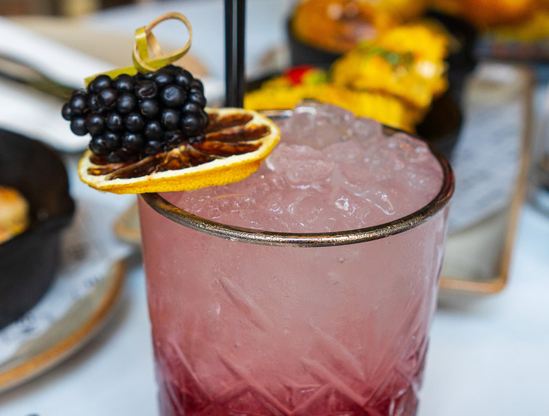 Metropolitan-Food-Cocktail-Garnish